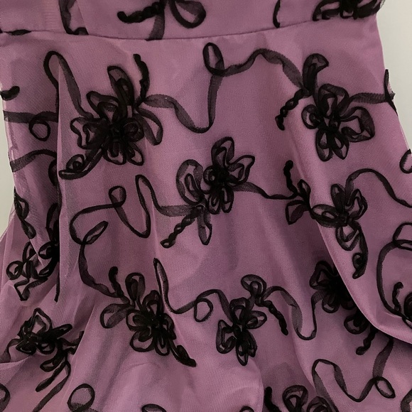 Masquerade Strapless Women’s Dress, Size 5/6 (Junior), Purple and Black, Floral - Picture 7 of 9